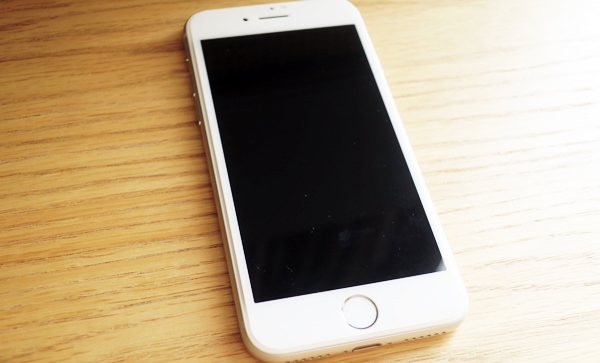 Iphone 8 8 Plus 画面サイズ 長さ 大きさ インチ の一覧 アプリの鎖